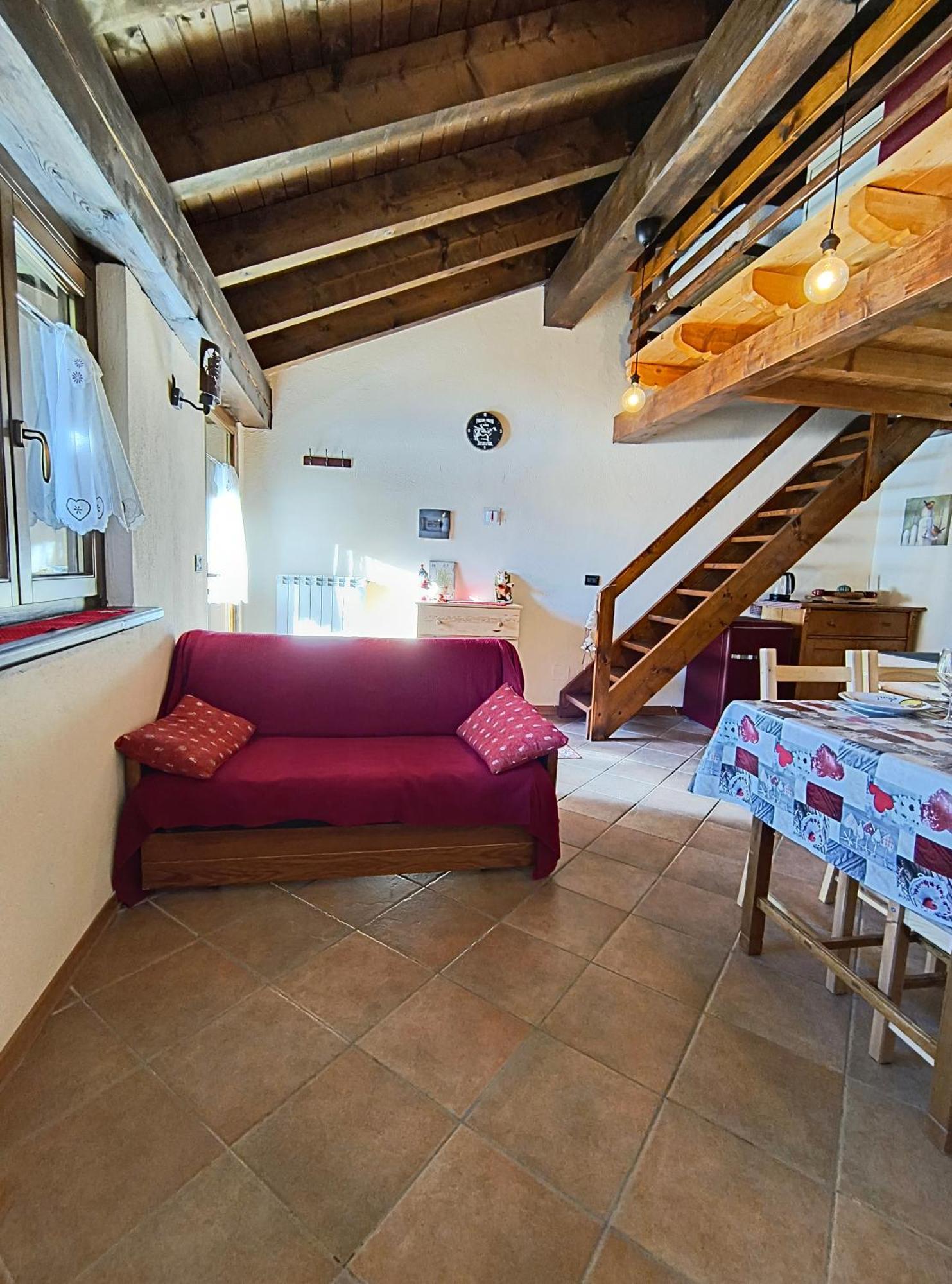 Petit Royal - Appartamento Charmant Per 6 Persone - Con Giardino E Balcone - Maisons De Charme Champoluc Εξωτερικό φωτογραφία